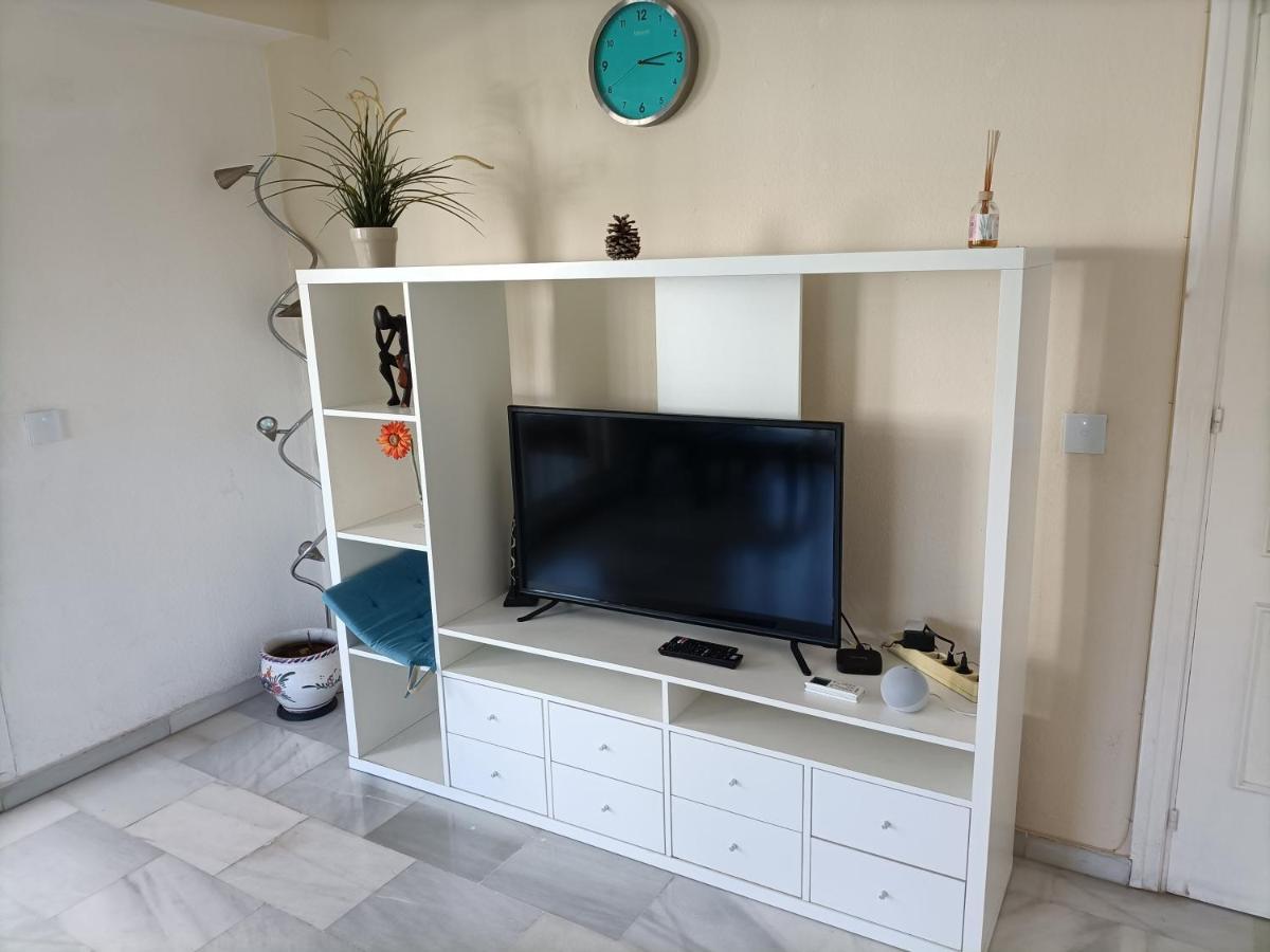 Suites Center Recinto Ferial Fuengirola Exteriör bild