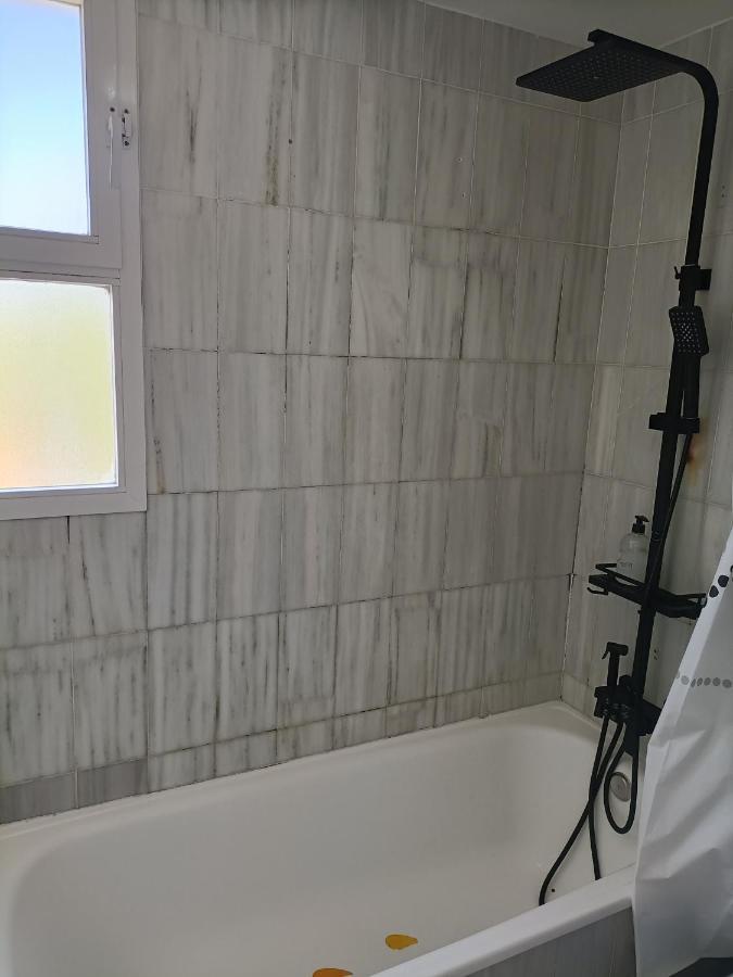 Suites Center Recinto Ferial Fuengirola Exteriör bild